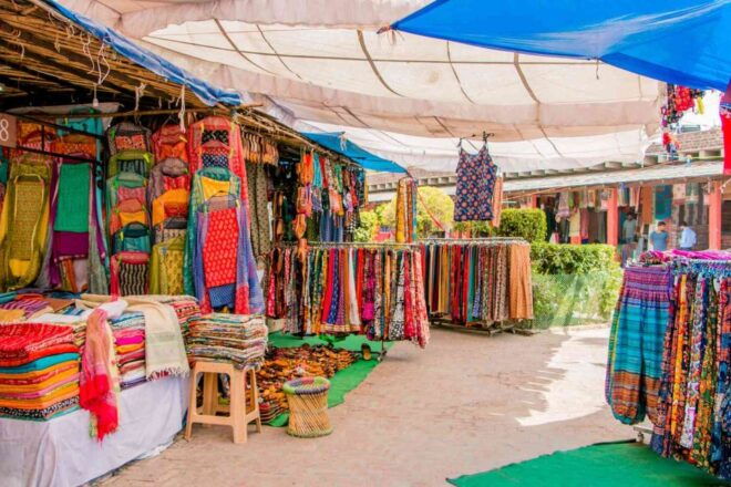 Delhi: Private Half-Day Guided Shopping Tour With Transfer - Additional Reviews and Testimonials
