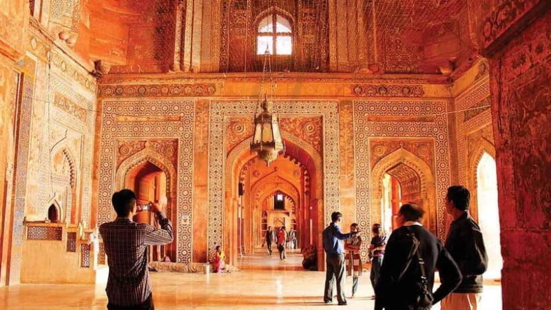 Delhi: Private Half-Day New Delhi Tour With Guide & Options - A Closer Look at the Tour Experience