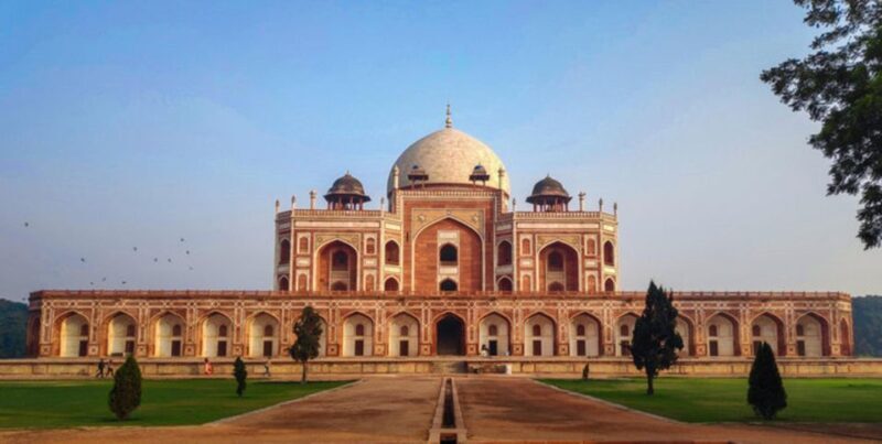 Delhi: Private Old and New Delhi Full or Half-Day Tour - Discover Delhi: A Balanced Look at the Private Old & New Delhi Tour
