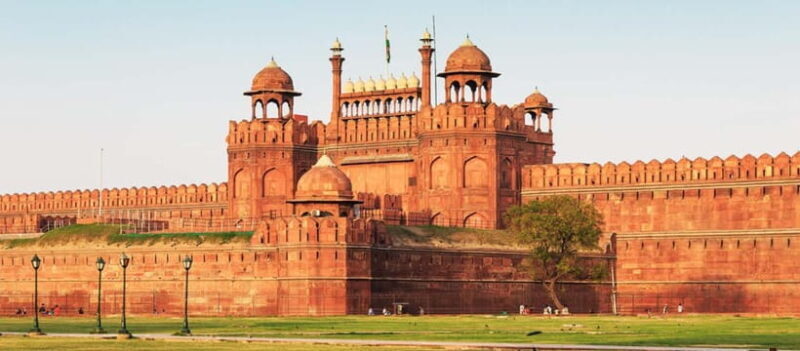 Delhi: Private Old & New Delhi Guided City Tour by Car - The Sum Up