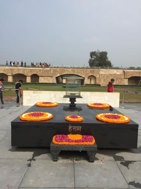 Delhi: Private Shopping Tour by Car With Guide - Important Information