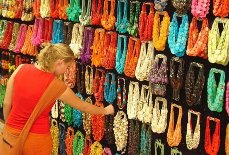 Delhi: Private Shopping Tour with a Local Guide and Transfer - FAQs  