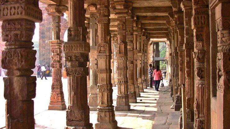 Delhi: Private Tour of Old and New Delhi With Spice Market - Tour Description