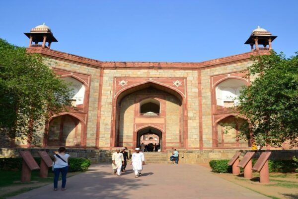 Delhi: Private Tour of Old and New Delhi With Spice Market - Customer Reviews