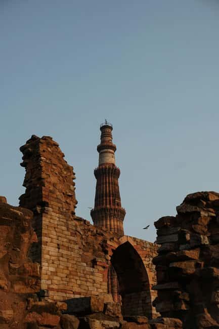 Delhi: Qutub Minar Heritage Night Tour with Guide - Why This Tour Offers Great Value