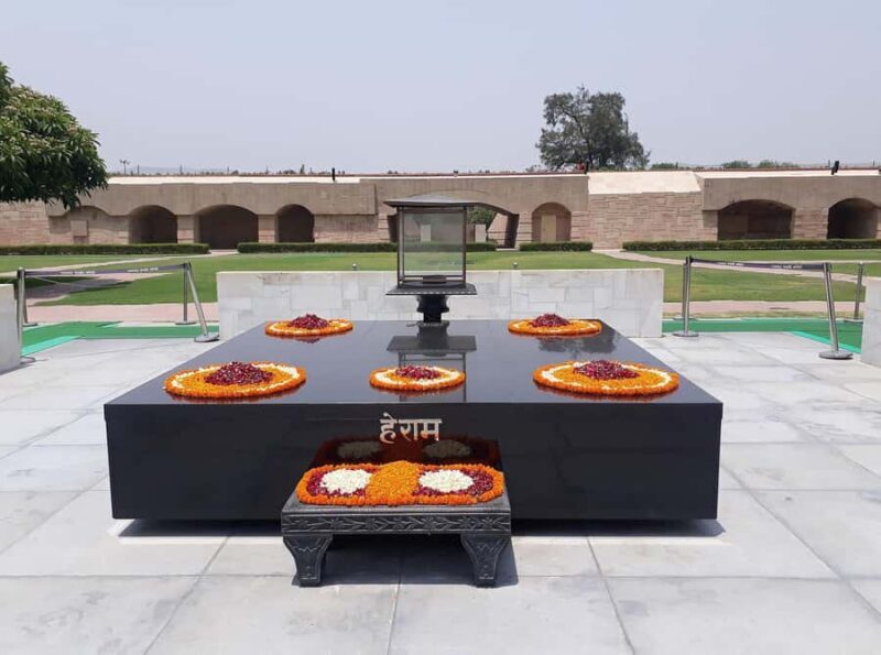 Delhi: Raj Ghat Memorial Guided Walking Tour - Why This Tour Is Valuable