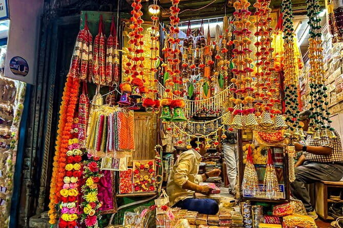 Delhi Shopping Experience with a Local Guide - Exploring Delhi’s Market Scene: A Detailed Breakdown