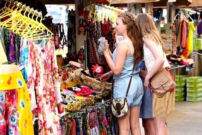 Delhi Shopping Tour with Female Shopping Expert - FAQ