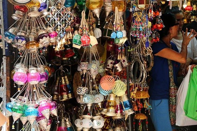 Delhi Shopping Tour With Private Guide & Transfers - Tour Overview