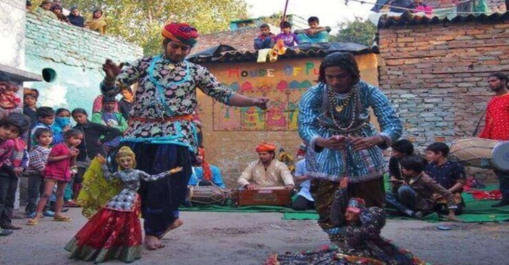 Delhi Street Performers Walk - Experience Delhis Vibrant Street Performers
