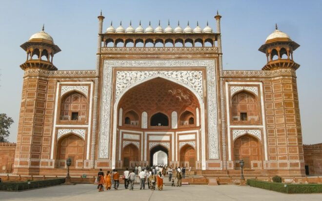 Delhi: Taj Mahal & Agra Fort Tour by Gatimaan Exprass Train - Experience