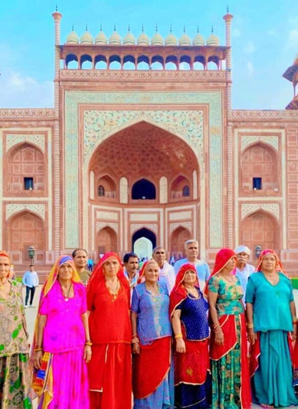 Delhi: Taj Mahal & Agra Private Tour Transfers with 5*Lunch - Indulge in a 5-Star Indian Lunch