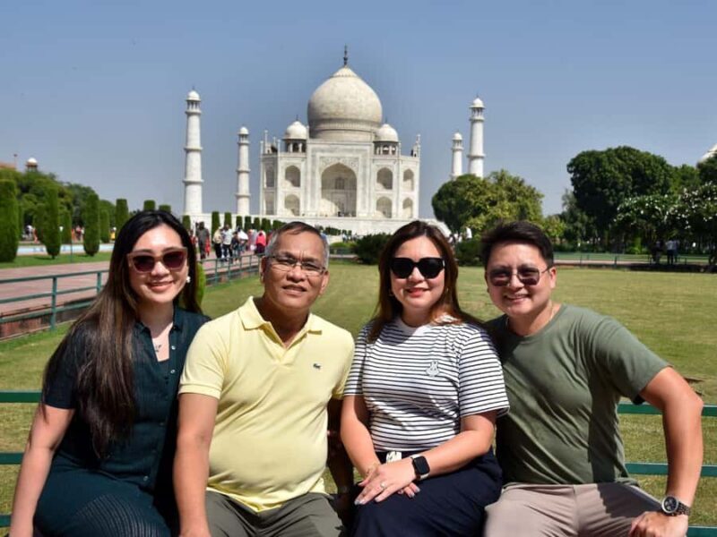 Delhi: Taj Mahal Private Tour by Luxury Car  All Inclusive - Detailed Breakdown of the Itinerary