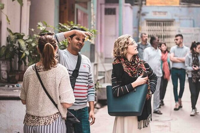 Delhi Temple and Spiritual Sites Private Day Tour - 6 hours - FAQ