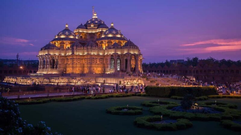 Delhi Temples and Spiritual Sites Tour with Light sound Show - Good To Know