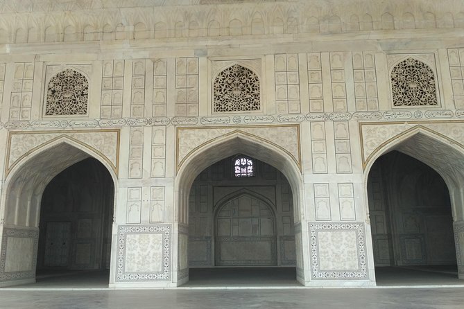 Delhi to Agra Day Trip by Train With Baby Taj and Akbars Tomb - Meeting Point and Pickup Details