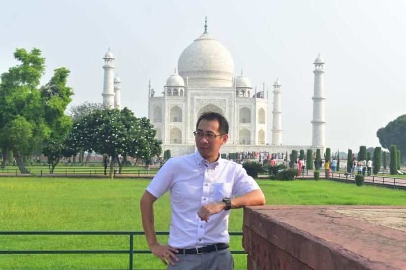 Delhi to Agra Day Trip  Taj Mahal,Agra Fort & All-Inclusive - Lunch and Additional Sightseeing