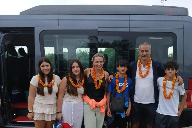 Delhi to Agra Private Transport  One Way Car/Taxi Service - An In-Depth Look at the Delhi to Agra Private Transfer  