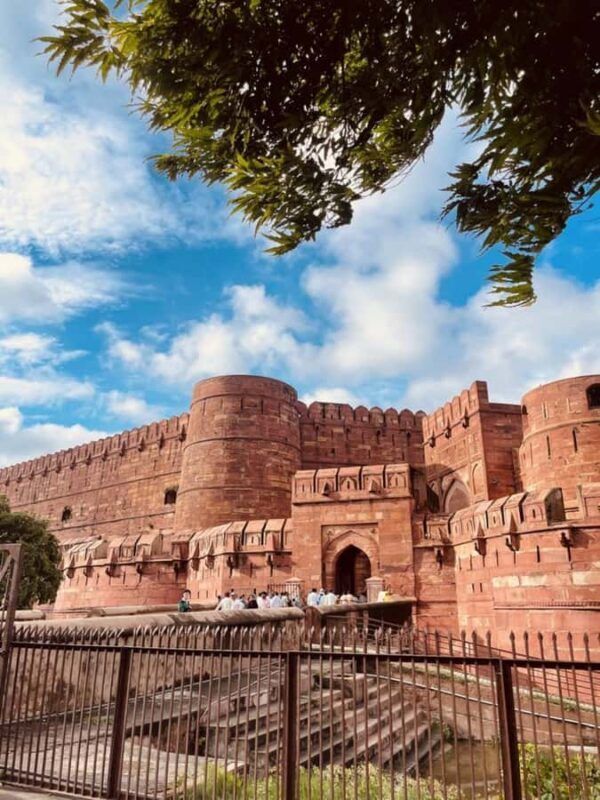 Delhi to Agra: Taj Mahal Private Day Tour with Transfers - Practical Aspects and Considerations