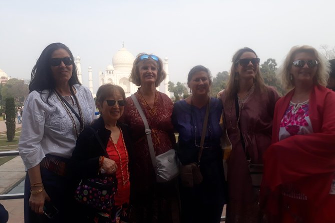 Delhi to Jaipur Taxi Service ( Round Trip) - Service Overview