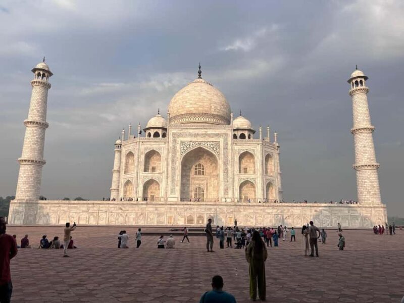 Delhi to Taj Mahal & Fort Tour + Lunch & Photographer - An In-Depth Look at the Tour Experience