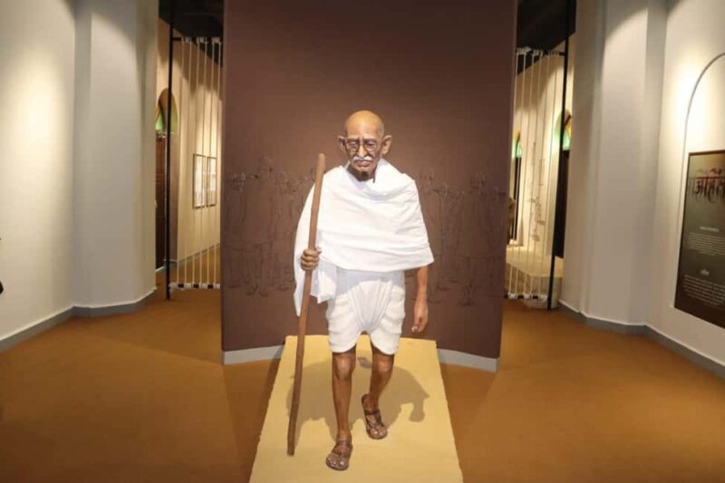 Delhi: Tracing the Path of India's Father of the Nation - The Experience in Detail