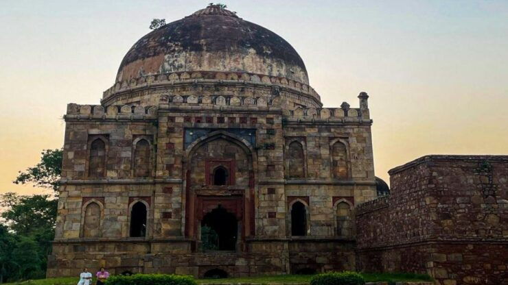 Delhi Uncovered: Private Half Day Guided City Tour - Highlights of the Private City Tour