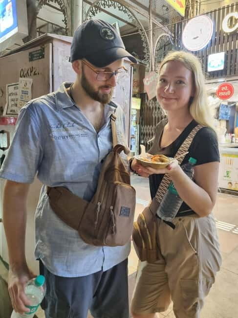 Delhi: Vegetarian Street Food Walking Tour - Pricing and Value