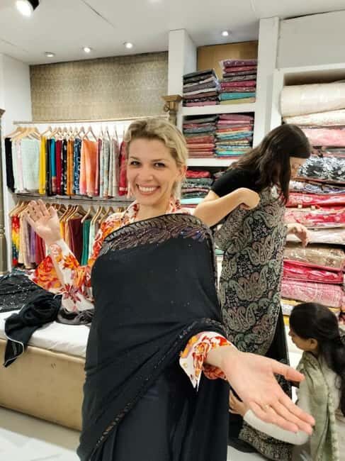 Delhi: Wedding Shopping Tour with Female Consultant - Good To Know  