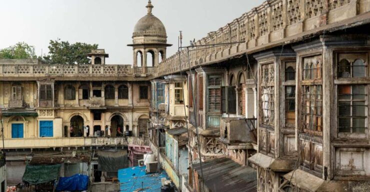 Delhi's Hidden Gems: A Walk Through History and Culture - Picturesque Houses of Naughara