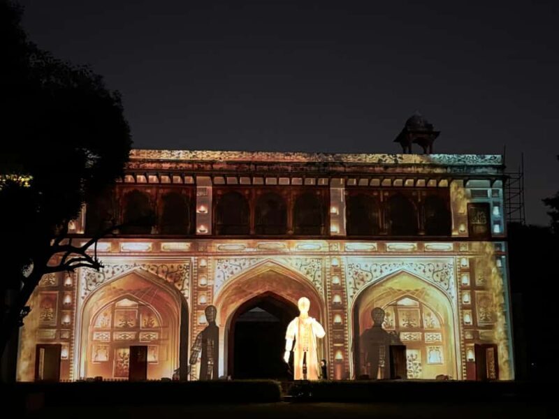 Delhi's Red Fort: Guided Evening Light And Sound Show - Good To Know