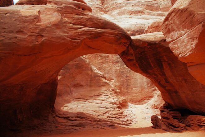 Delicate Arch: Arches National Park Private Hiking Tour - Sightseeing