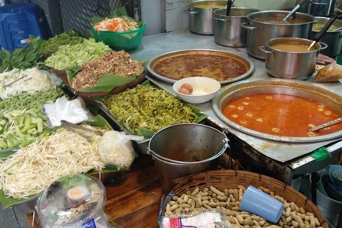 Delicious Food Tour With Tangmo - Sample Menu