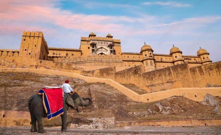 Delightful Jaipur Tour 3 Days & Dinner at Chokhi Dhani - Tour Itinerary Overview