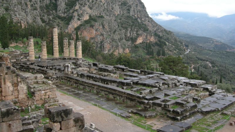Delphi and Arachova tour with admissions from Athens - Making time for the museum