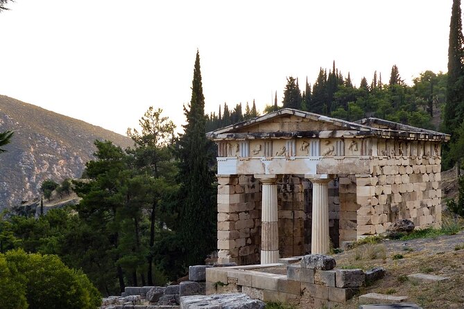 Delphi and Hosios Loukas Monastery Full Day Private Tour - Tour Overview