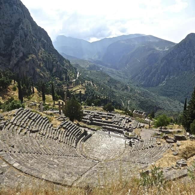 Delphi And Thermopylae Private Full-Day Tour From Athens - The Battle of Thermopylae: A Site of Legendary Valor