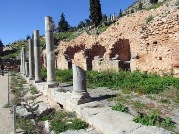 Delphi: Audio Guided Tour of the Sites in French or English - Directions