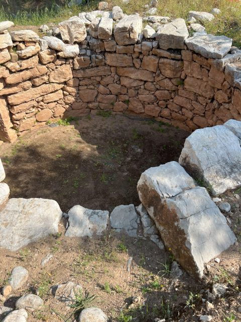 Delphi: Easy Hike From the Monastery to the Mycenaean Tomb - Activity Details