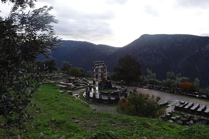 Delphi English Guided Tour With Transportation - Reviews