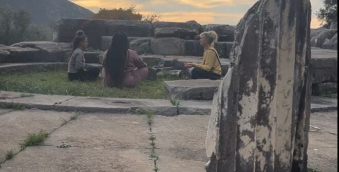 Delphi: Guided Tour Ancient Greek Meditation Practice - A Transformative Journey With a Meditation Instructor