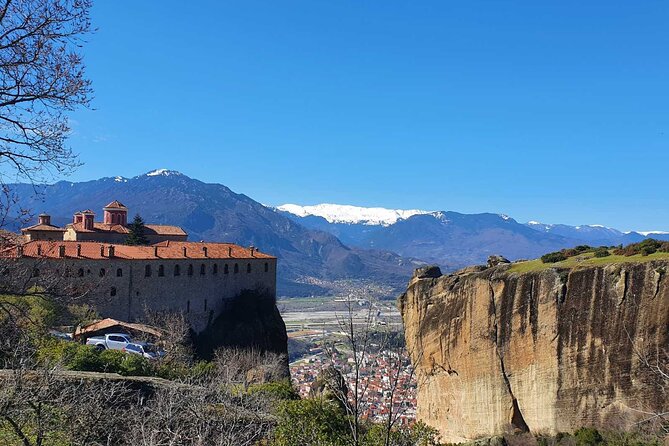 Delphi, Meteora and Thermopylae 2-Day Private Tour From Athens - Tour Duration and Locations