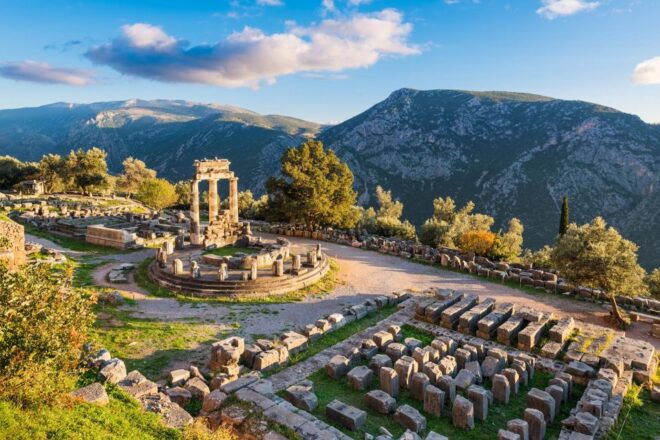 Delphi – Meteora - Day 2 Itinerary