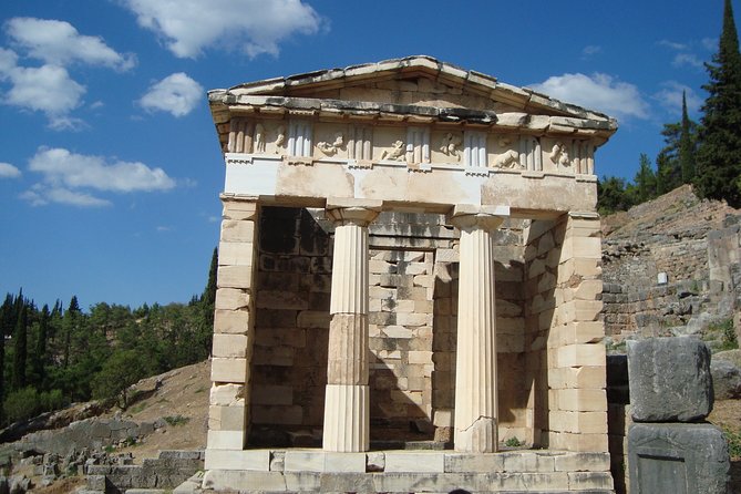 DELPHI Navel Of Earth & Hosios Loukas Full Day Private Tour 8 HH - Exploring Delphi Independently