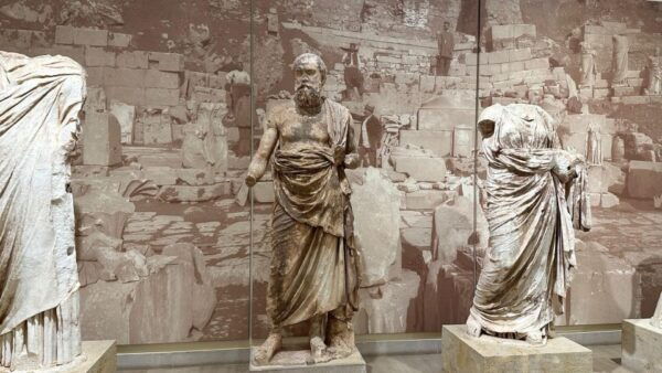 Delphi Navel Of Earth Hosios Loukas Full Day Private Tour - Frequently Asked Questions