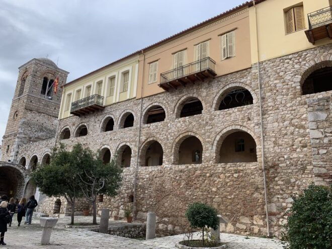 Delphi: Private Day Tour From Athens With Luxurious Vehicle - Itinerary Highlights