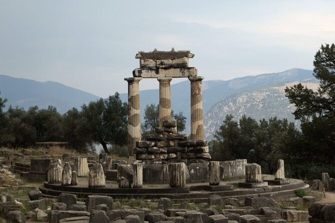 Delphi Private Day Trip "All Inclusive"Up to 15 in a Luxurious Mercedes Minibus - Group Size and Pricing