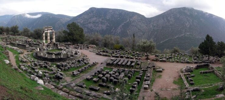 Delphi Small-Group Day Trip From Athens - Highlights of the Delphi Ancient Site