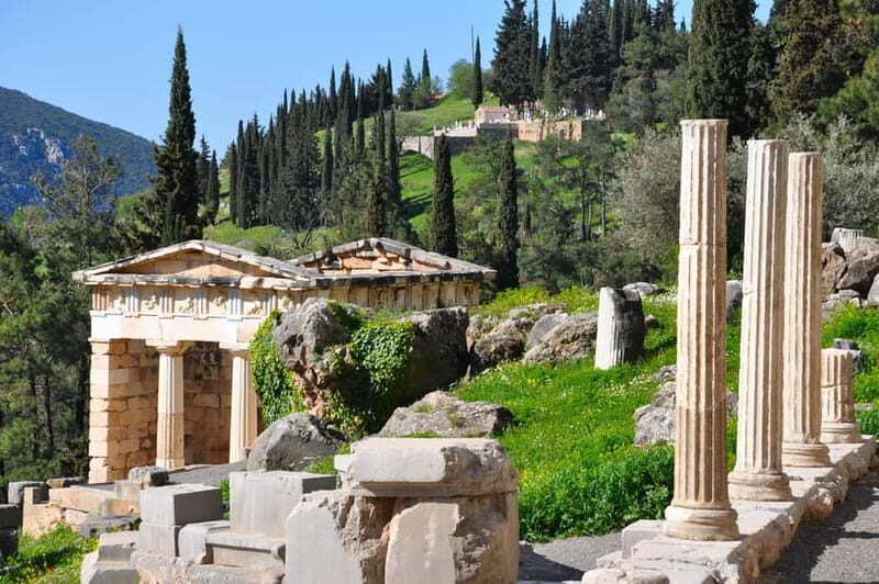 Delphi Tour from Volos - An In-Depth Look at the Delphi Tour from Volos