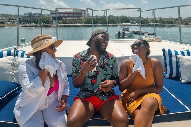 Deluxe 2-Hour Private Charter in Montego Bay with Open Bar - The Details That Make This Tour Special